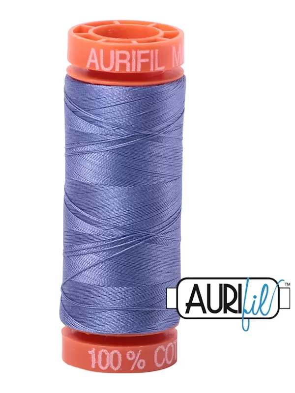 FIL COTON MAKO 50 AURIFIL 2525 Dusty Blue Violet - Petite bobine de 200 mètres