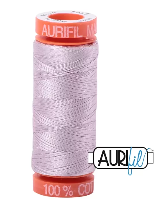 FIL COTON MAKO 50 AURIFIL 2564 Pale Lilac - Petite bobine de 200 mètres