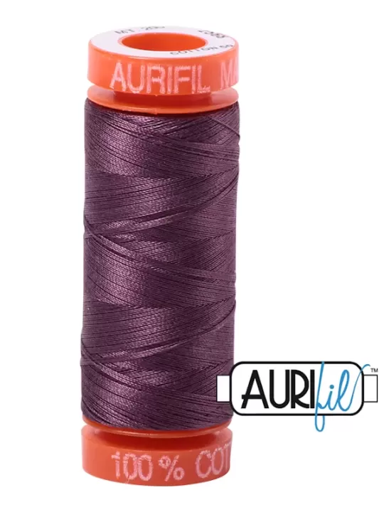 FIL COTON MAKO 50 AURIFIL 2568 Mulberry - Petite bobine de 200 mètres