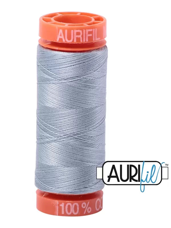 FIL COTON MAKO 50 AURIFIL 2612 Artic Sky - Petite bobine de 200 mètres