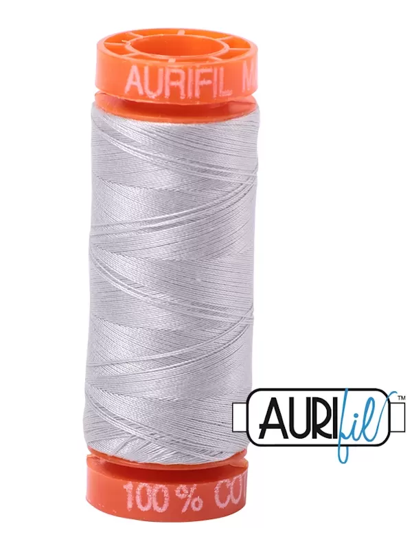 FIL COTON MAKO 50 AURIFIL 2615 Aluminium - Petite bobine de 200 mètres