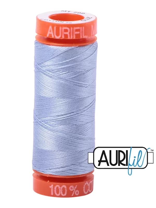 FIL COTON MAKO 50 AURIFIL 2770 Very Light Delft Blue - Petite bobine de 200 mètres