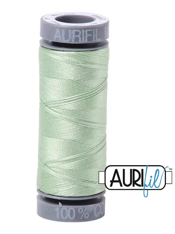 FIL COTON MAKO 28 AURIFIL 2880 Pale Green - Petite bobine de 100 mètres