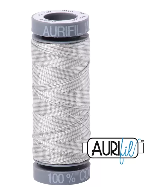 FIL COTON MAKO 28 AURIFIL 4060 Silver Moon - Petite bobine de 100 mètres