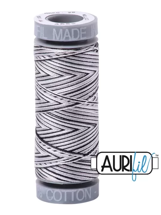 FIL COTON MAKO 28 AURIFIL 4652 Licorice Twist - Petite bobine de 100 mètres