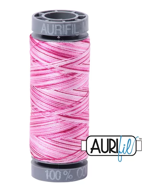 FIL COTON MAKO 28 AURIFIL 4660 Pink Taffy - Petite bobine de 100 mètres