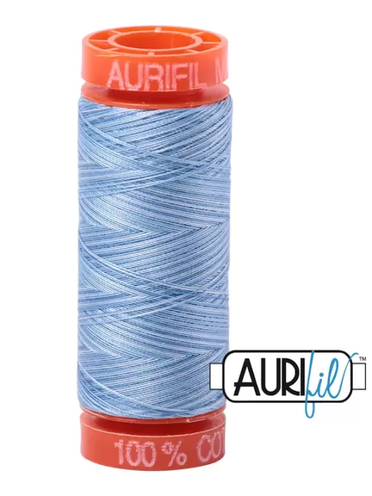 FIL COTON MAKO 50 AURIFIL 3770 Stonewashed Denim - Petite bobine de 200 mètres