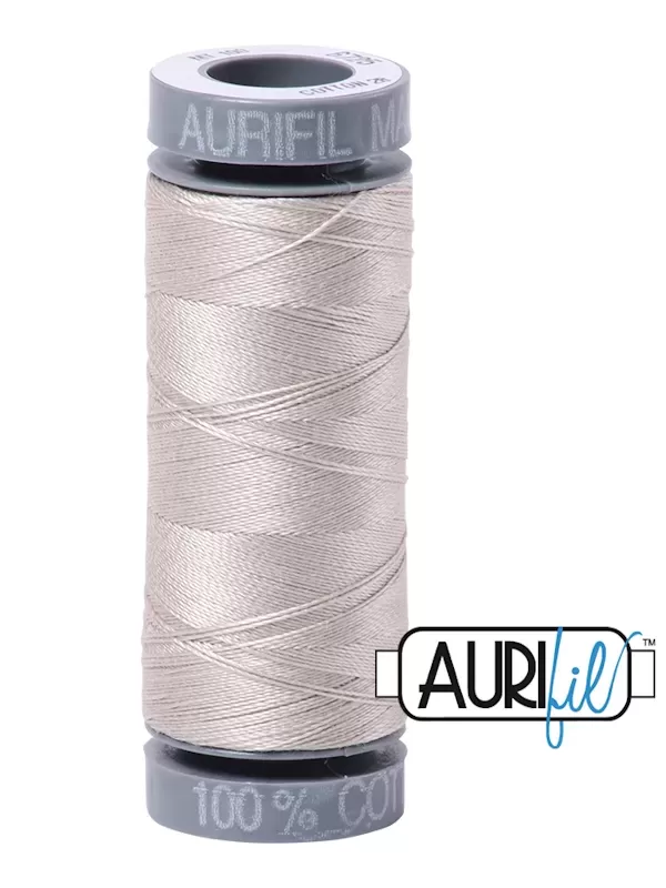 FIL COTON MAKO 28 AURIFIL 6725 Moondust - Petite bobine de 100 mètres