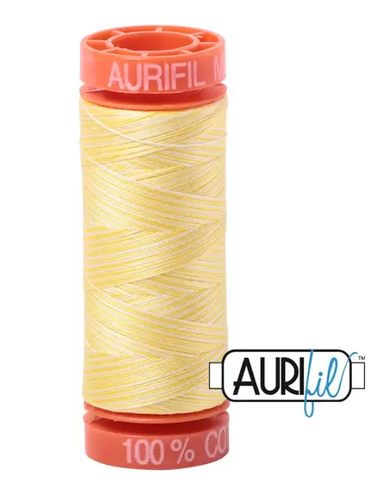 FIL COTON MAKO 50 AURIFIL 3910 Lemon Ice - Petite bobine de 200 mètres