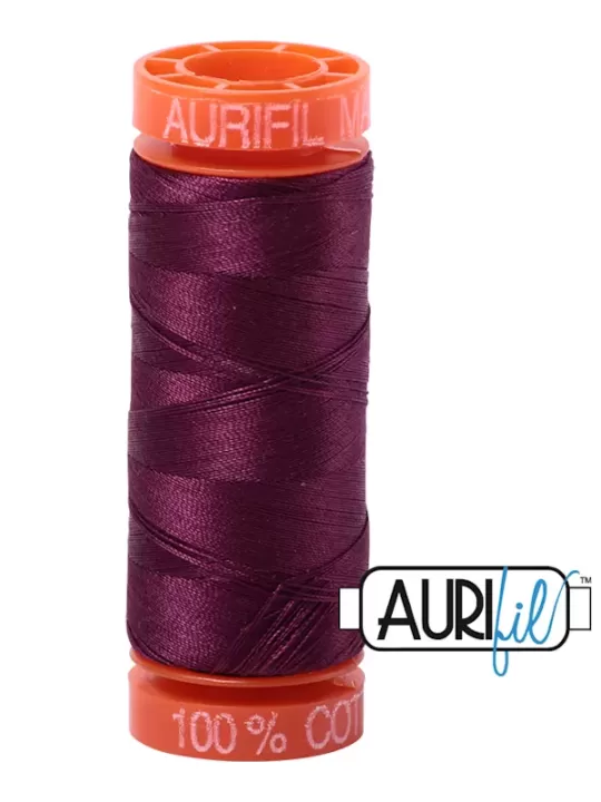 FIL COTON MAKO 50 AURIFIL 4030 Plum - Petite bobine de 200 mètres