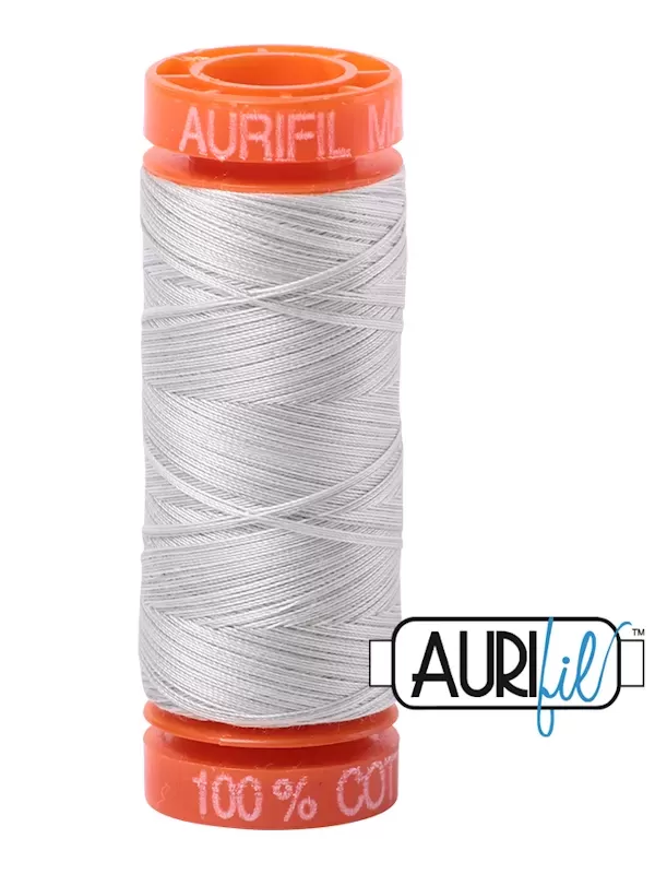 FIL COTON MAKO 50 AURIFIL 4060 Silver Moon - Petite bobine de 200 mètres