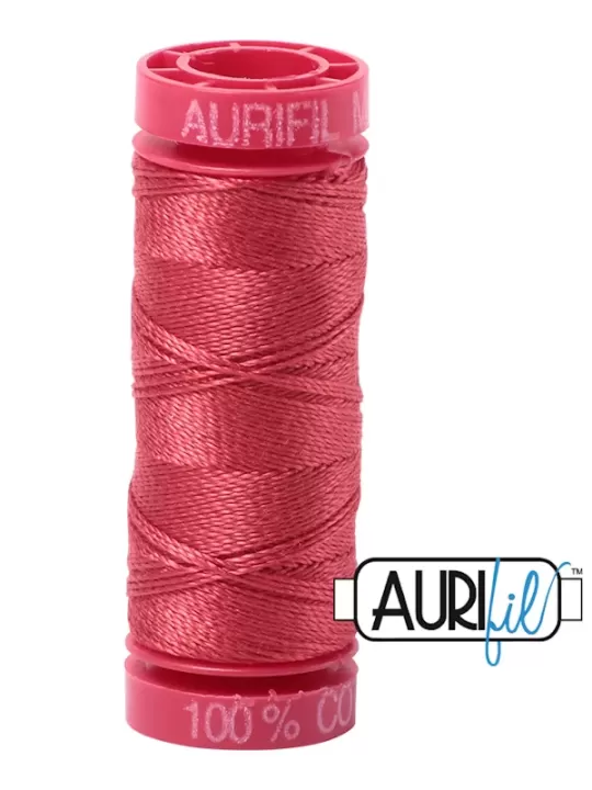 FIL COTON MAKO 12 AURIFIL 2230 Red Peony - Petite bobine de 50 mètres