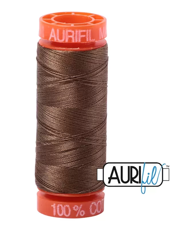 FIL COTON MAKO 50 AURIFIL 1318 Dark Sandstone - Petite bobine de 200 mètres