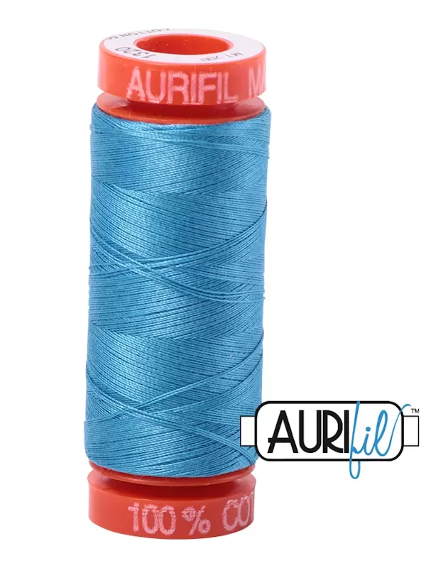 FIL COTON MAKO 50 AURIFIL 1320 Bright Teal - Petite bobine de 200 mètres