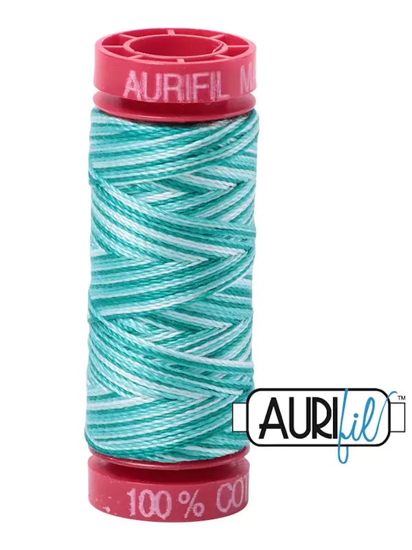 FIL COTON MAKO 12 AURIFIL 4654 Turquoise Foam - Petite bobine de 50 mètres