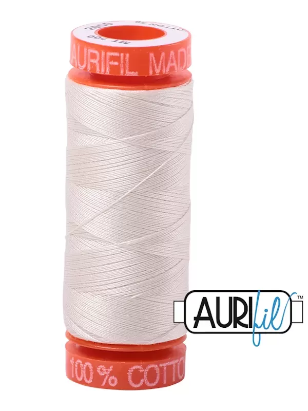 FIL COTON MAKO 50 AURIFIL 2000 Light Sand - Petite bobine de 200 mètres