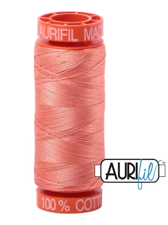 FIL COTON MAKO 50 AURIFIL 2220 Light Salmon - Petite bobine de 200 mètres