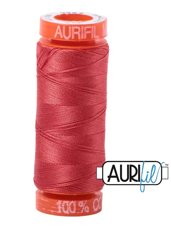 FIL COTON MAKO 50 AURIFIL 2255 Dark Red Orange - Petite bobine de 200 mètres