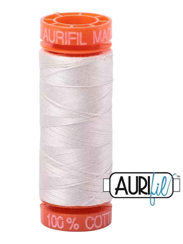 FIL COTON MAKO 50 AURIFIL 2311 Muslin - Petite bobine de 200 mètres