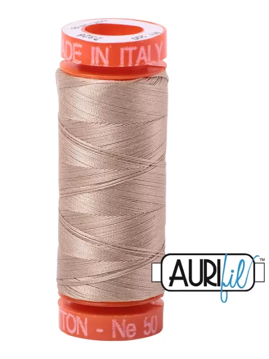 FIL COTON MAKO 50 AURIFIL 2326 Sand - Petite bobine de 200 mètres