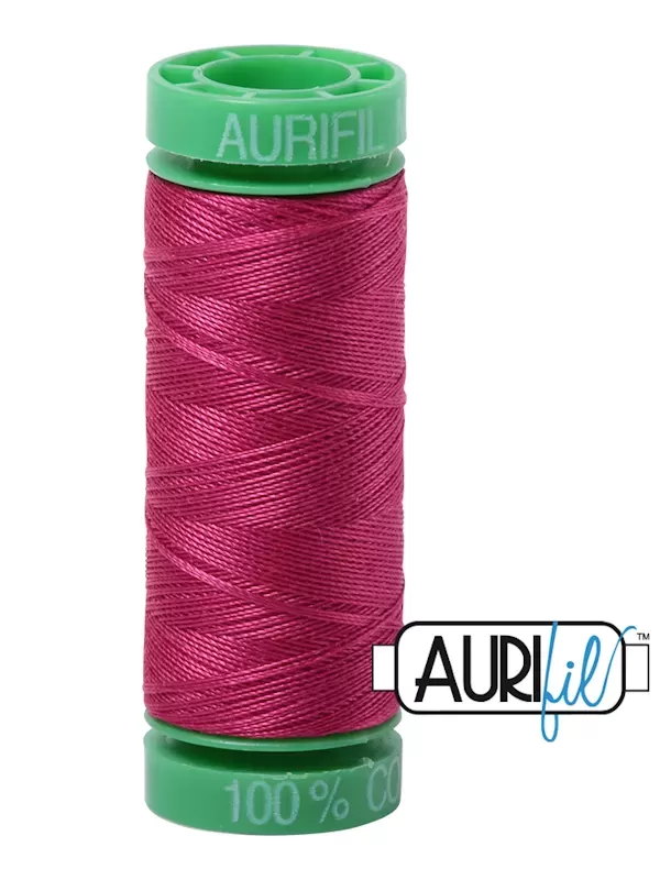 FIL COTON MAKO 40 AURIFIL 1100 Red Plum - Petite bobine de 150 mètres