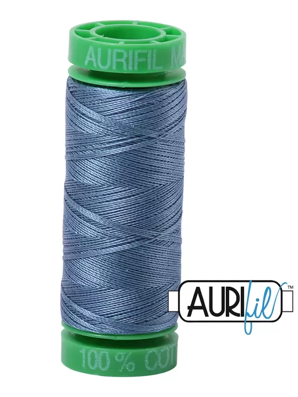 FIL COTON MAKO 40 AURIFIL 1126 Blue Grey - Petite bobine de 150 mètres