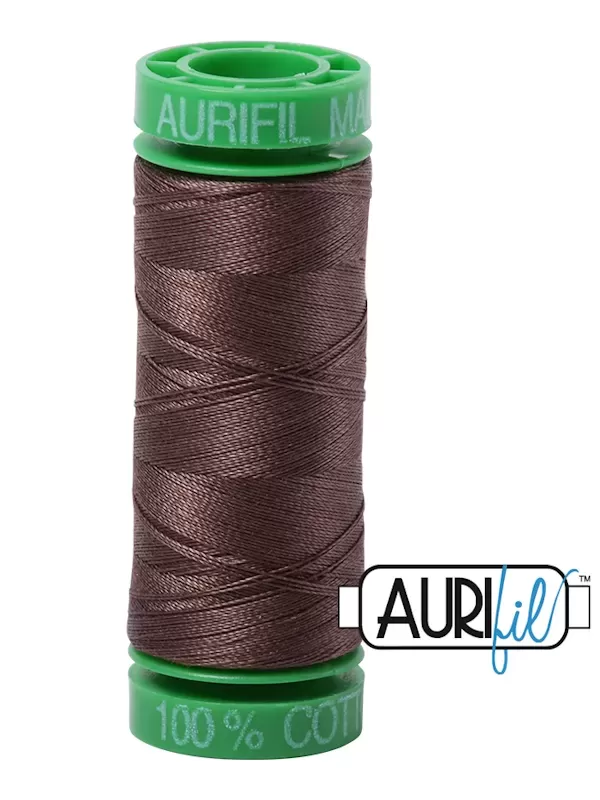 FIL COTON MAKO 40 AURIFIL 1140 Bark - Petite bobine de 150 mètres