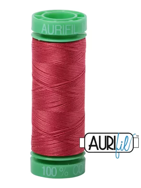 FIL COTON MAKO 40 AURIFIL 2230 Red Peony - Petite bobine de 150 mètres