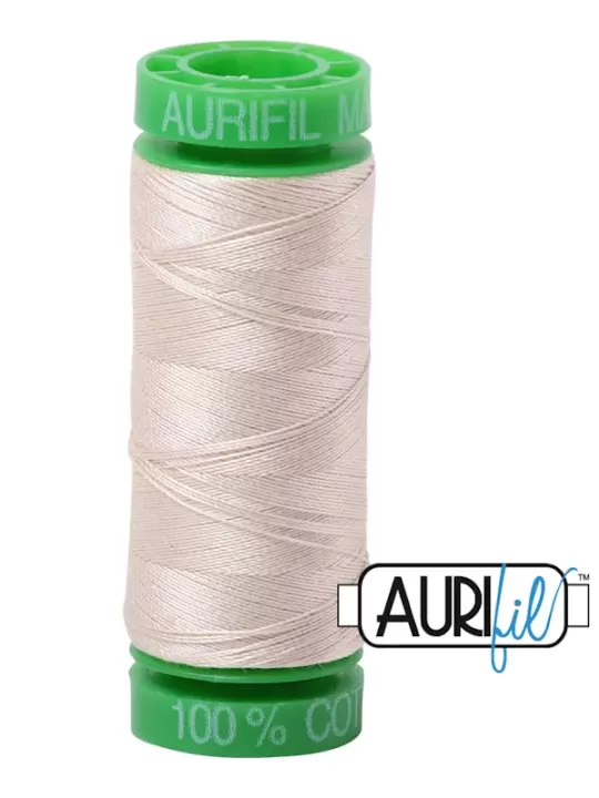 FIL COTON MAKO 40 AURIFIL 2310 Light Beige - Petite bobine de 150 mètres