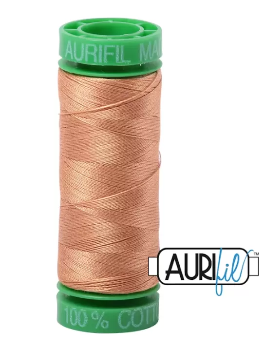 FIL COTON MAKO 40 AURIFIL 2320 Light Toast - Petite bobine de 150 mètres