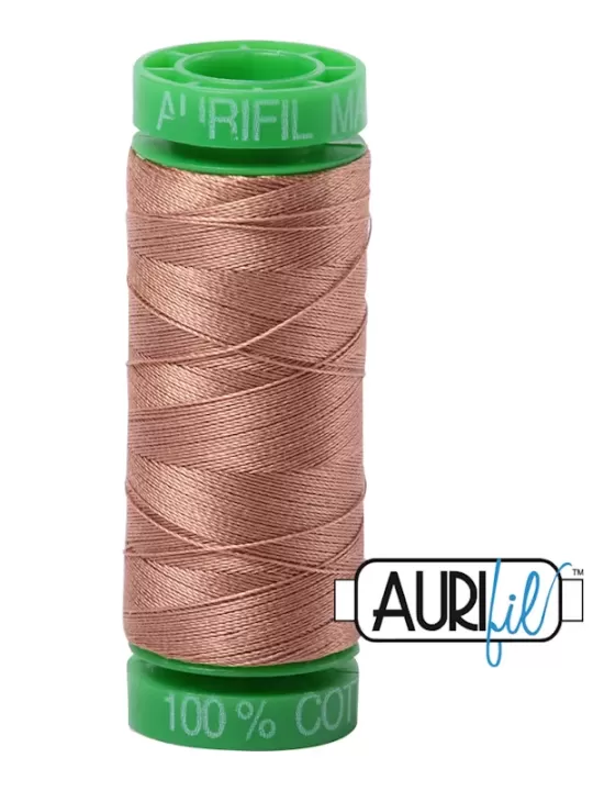 FIL COTON MAKO 40 AURIFIL 2340 Café au lait - Petite bobine de 150 mètres