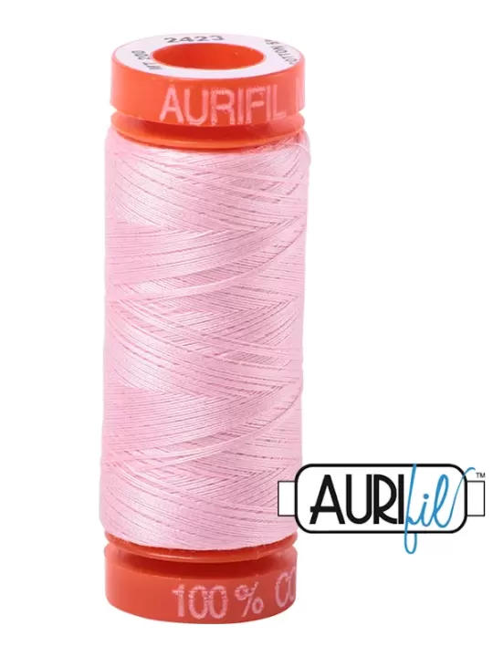 FIL COTON MAKO 50 AURIFIL 2423 Baby Pink - Petite bobine de 200 mètres