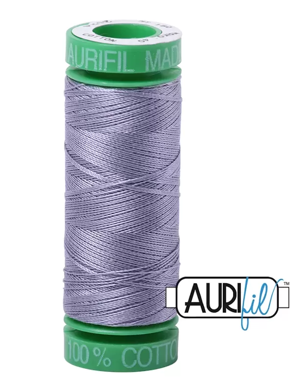 FIL COTON MAKO 40 AURIFIL 2524 Grey Violet - Petite bobine de 150 mètres