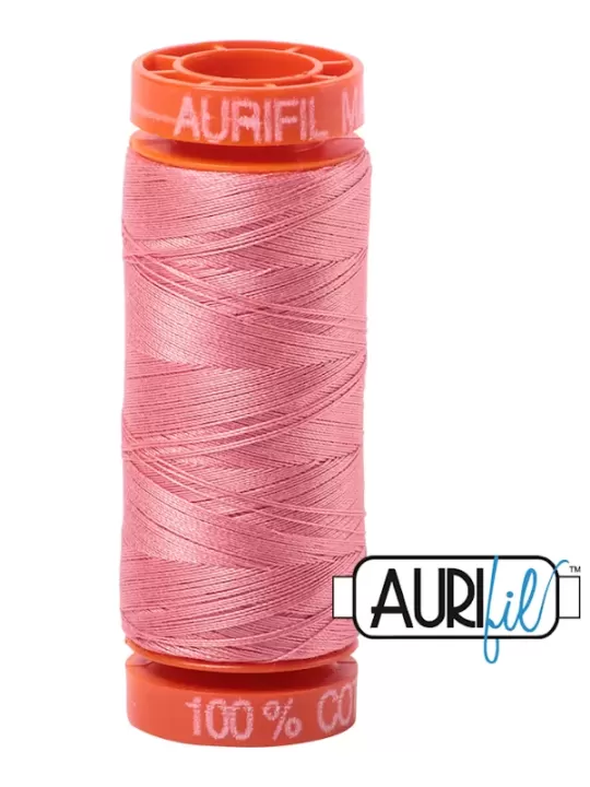 FIL COTON MAKO 50 AURIFIL 2435 Peachy Pink - Petite bobine de 200 mètres