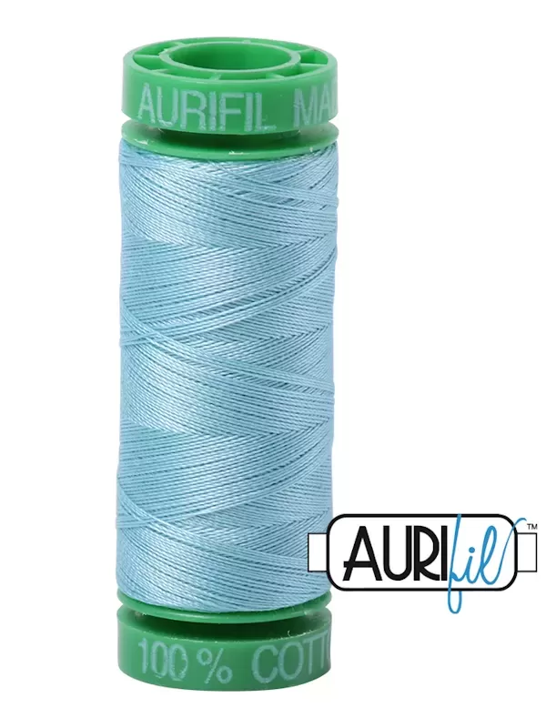 FIL COTON MAKO 40 AURIFIL 2805 Light Grey Turquoise - Petite bobine de 150 mètres