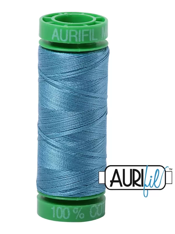 FIL COTON MAKO 40 AURIFIL 2815 Teal - Petite bobine de 150 mètres