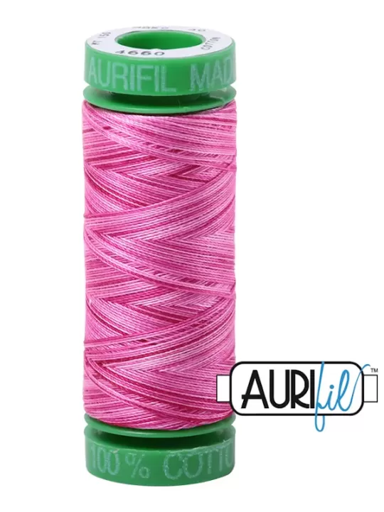 FIL COTON MAKO 40 AURIFIL 4660 Pink Taffy - Petite bobine de 150 mètres